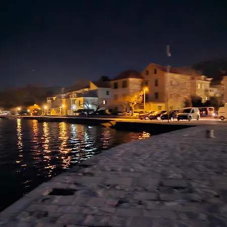 By Osibov, Diamondfish Kastela