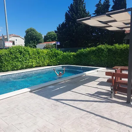 By Osibov, Diamondfish Apartment Kastela