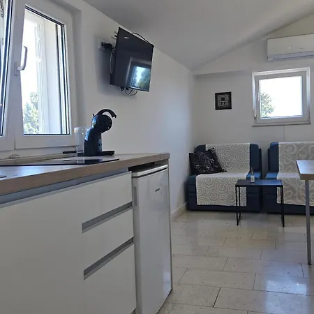 By Osibov, Diamondfish Apartment Kastela
